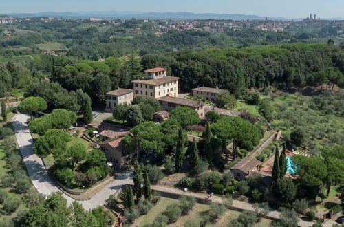 Photo 35 - Holiday Home Near Sienna in the Hills, Swimming Pool and Garden