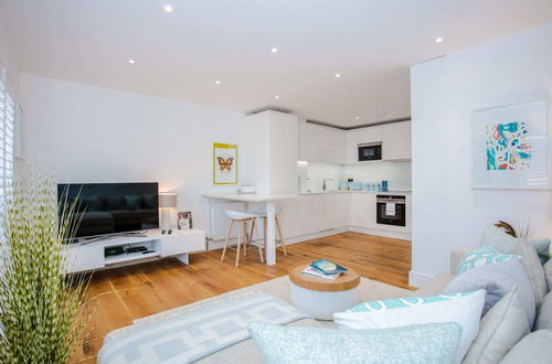 Photo 14 - Bright 1 Bedroom Apartment in Regent's Park