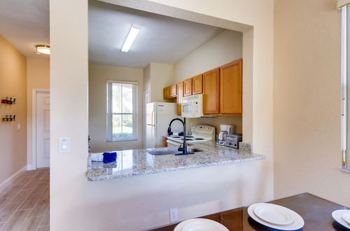 Photo 14 - 4BR Regal Palms Townhome by FS FL VH-154