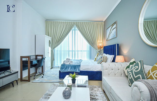 Lake View Brand New Studio in X1 Tower JLT - LND - Photo 1