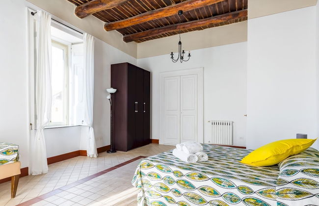 Lopez 20 - a Big Family Apartment - Photo 8