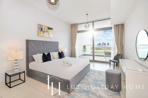 Photo 4 - LUX Holiday Home - Azure Residence 4