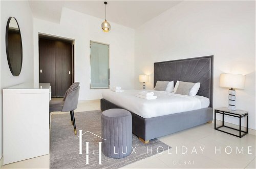 Photo 4 - LUX Holiday Home - Azure Residence 4