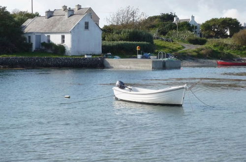 Photo 10 - Old Barn Cottage Heir Island by Trident Holiday Homes