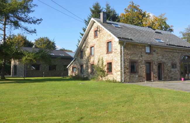 Large Holiday Home in Waimes With a Garden - Foto 35