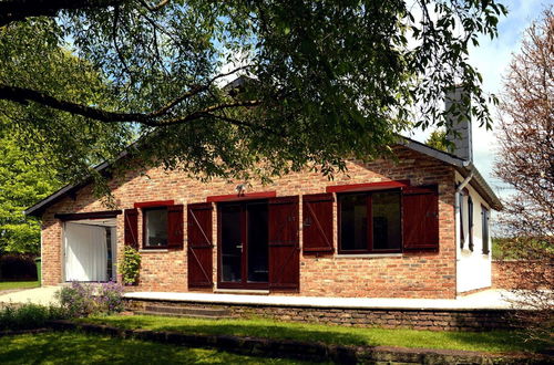 Photo 1 - Cozy Bungalow With Large Enclosed Garden