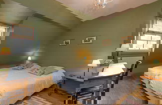 Foto 3 - Charming, Stylish, Comfortable Mansion