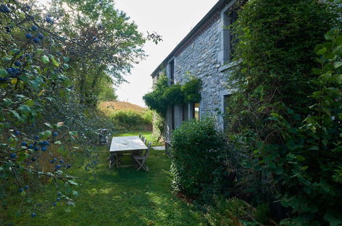 Photo 22 - Quaint Holiday Home in Robechies Amid Meadows