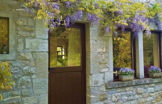 Photo 2 - Quaint Holiday Home in Robechies Amid Meadows