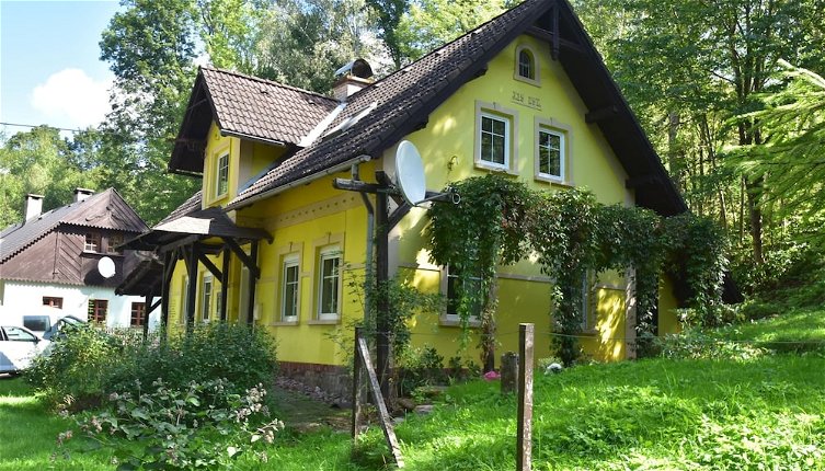 Foto 1 - Charming Holiday Home in Rudnik With Garden