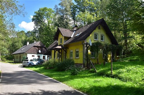 Foto 37 - Charming Holiday Home in Rudnik With Garden