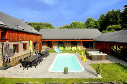 Photo 1 - Villa With Heated Outdoor Pool and Sauna