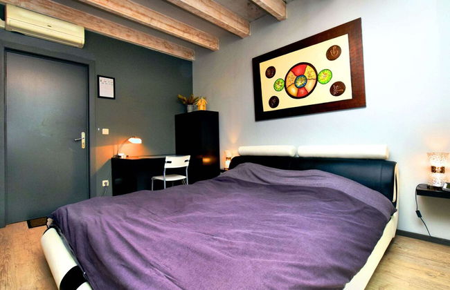 Beautiful Villa with Heated Outdoor Pool, Sauna, Hot Tub in Forest - Foto 4