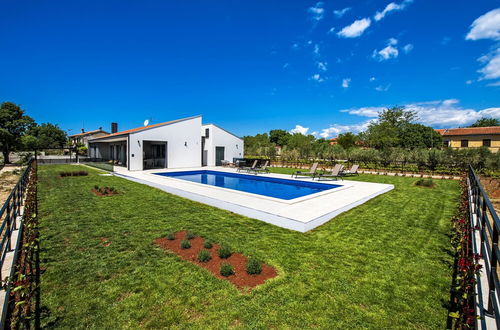 Photo 38 - Villa XO in Rovinj With 3 Bedrooms and 3 Bathrooms