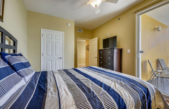 Splash Beach Resort by Book That Condo - Foto 14