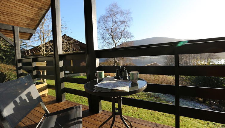 Foto 1 - Cosy Modern Nordic Lodge w/ Loch View & Log Burner