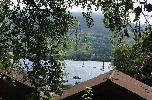 Foto 25 - Cosy Modern Nordic Lodge w/ Loch View & Log Burner