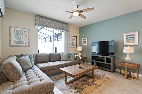 Photo 13 - 4BR Townhome in Storey Lake by SHV-4947