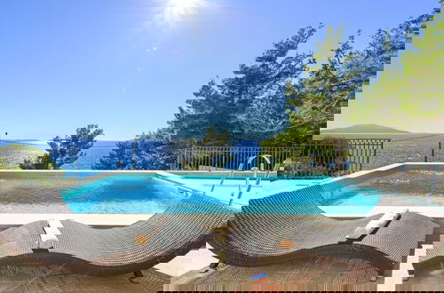 Foto 20 - Modern Villa in Cres With Pool
