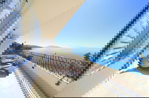 Foto 31 - Modern Villa in Cres With Pool