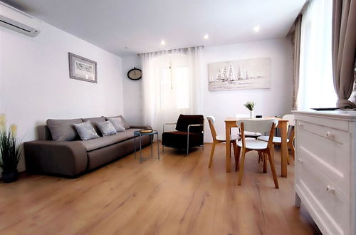 Photo 8 - Rialto Luxury Apartment