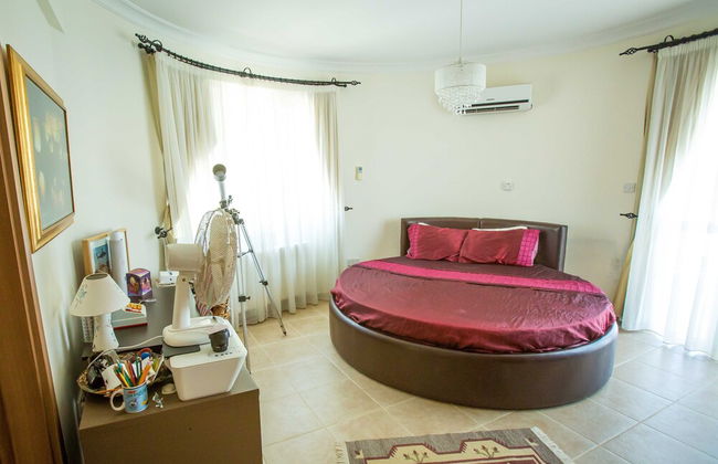 Villa - Sleeps 14 - Private Pool - Cinema Room - Foto 5