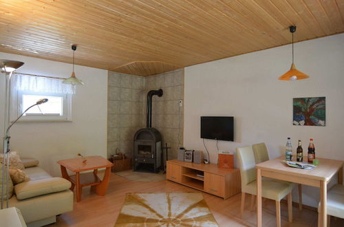 Photo 9 - Cozy Holiday Home in Thuringia With Sauna