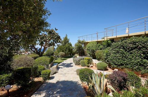 Photo 27 - Spacious Villa With Shared Pool and Amazing View