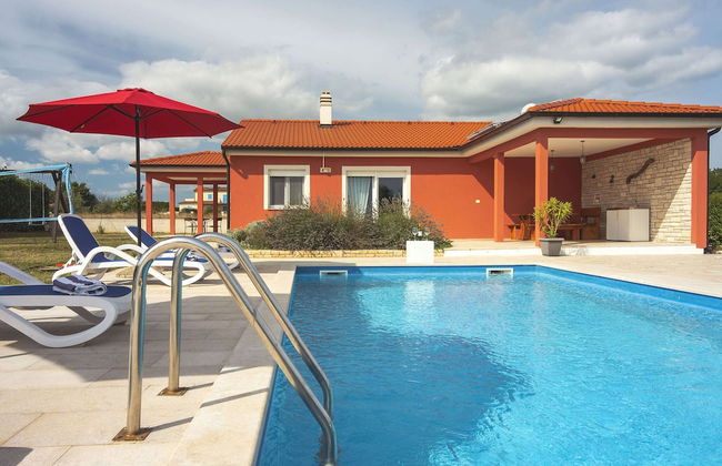 Detached Villa With Pool and Large Garden in Quiet Area Near the Sea - Foto 25