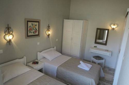 Photo 4 - Maria Suites