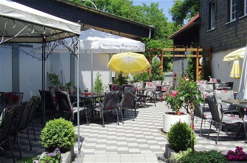 Foto 19 - Cosy Holiday Home in the Sauerland With Private Restaurant and Beer Garden