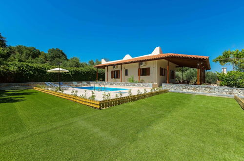 Photo 29 - Gorgeous Villa With Pool & Gardens