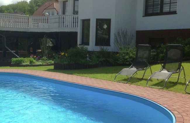 Group Hideaway With Pool - Photo 24