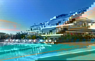 Photo 1 - Ccb Bruskos Hotel