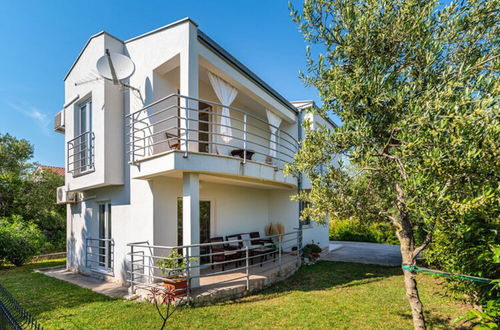 Foto 52 - Spacious Holiday Home in Bibinje With Garden