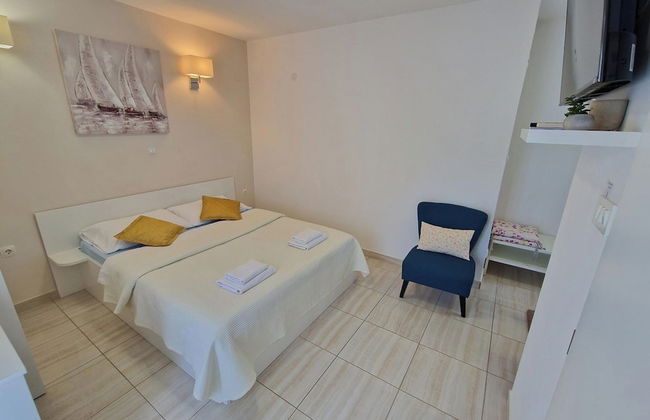 Apartmani Studio Sleeps 2 -parking -private Garden - Foto 4