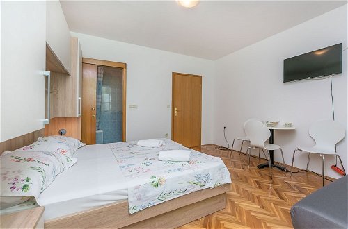 Photo 16 - Apartments and Room Nevenka