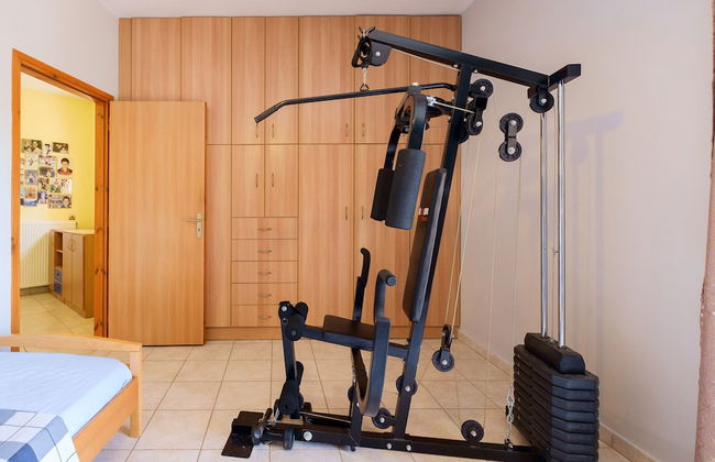 Relaxing Family Home near Beaches - Photo 38