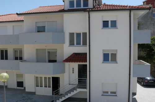 Foto 19 - A7 - apt With 2 Balconies, 5 min Walking to Beach