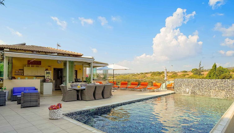 Foto 1 - Stunning 3 bedroom villa 'JZ02' with private pool, beautiful interiors, communal pool and resort facilities, Zephyros Village, Aphrodite Hills