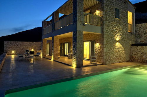 Photo 32 - Urania Luxury Villas