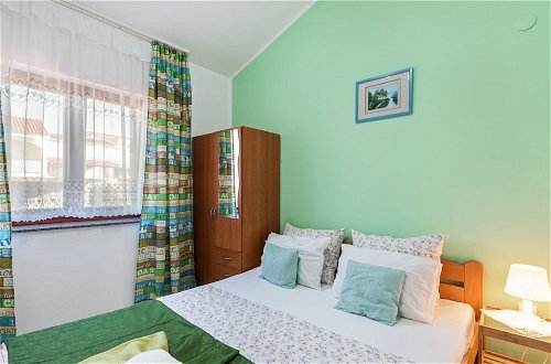 Foto 2 - Beautiful Apartment in Jasenice Near Sea