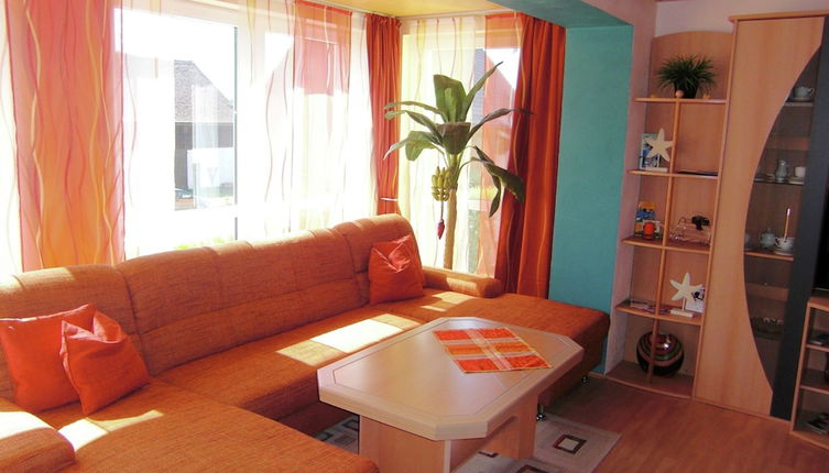 Photo 1 - Picturesque Apartment in Lichtenhain With Pond