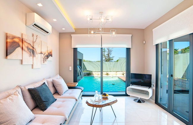2 New Villas Next Each Other, Pool, Rent Separately or Together at Kournas Lake - Foto 10
