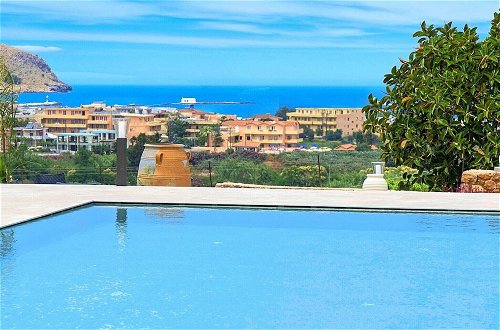 Foto 14 - Beautiful Large Villa With Pool and sea View at Nice Georgioupolis