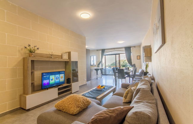 Ta'Siku Gozitan villa + Pool & hot tub - Photo 15