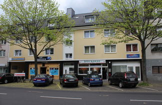 Photo 2 - Lipp Apartments