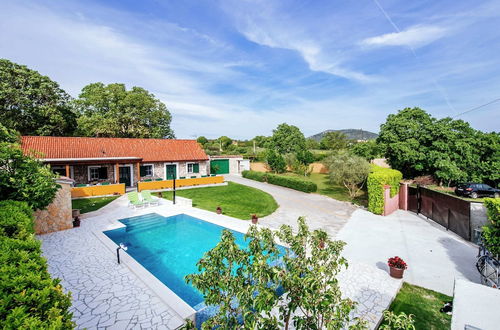 Photo 21 - Lovely Holiday Home With Private Infinity Pool