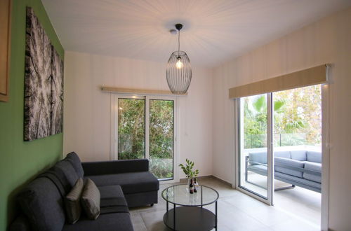 Photo 11 - Phaedrus Living: Seaside Modern Flat Limnaria 123