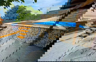 Foto 1 - Studio Apartment With Swimming Pool & Sea View